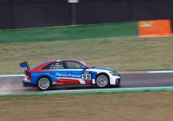 Cinque gare e nove qualifiche: tutta l'azione del sabato a Misano