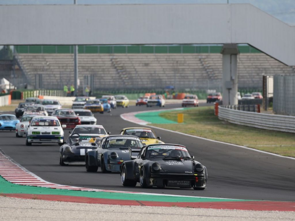 CAMPIONATO ITALIANO AUTO STORICHE | ECCO C...